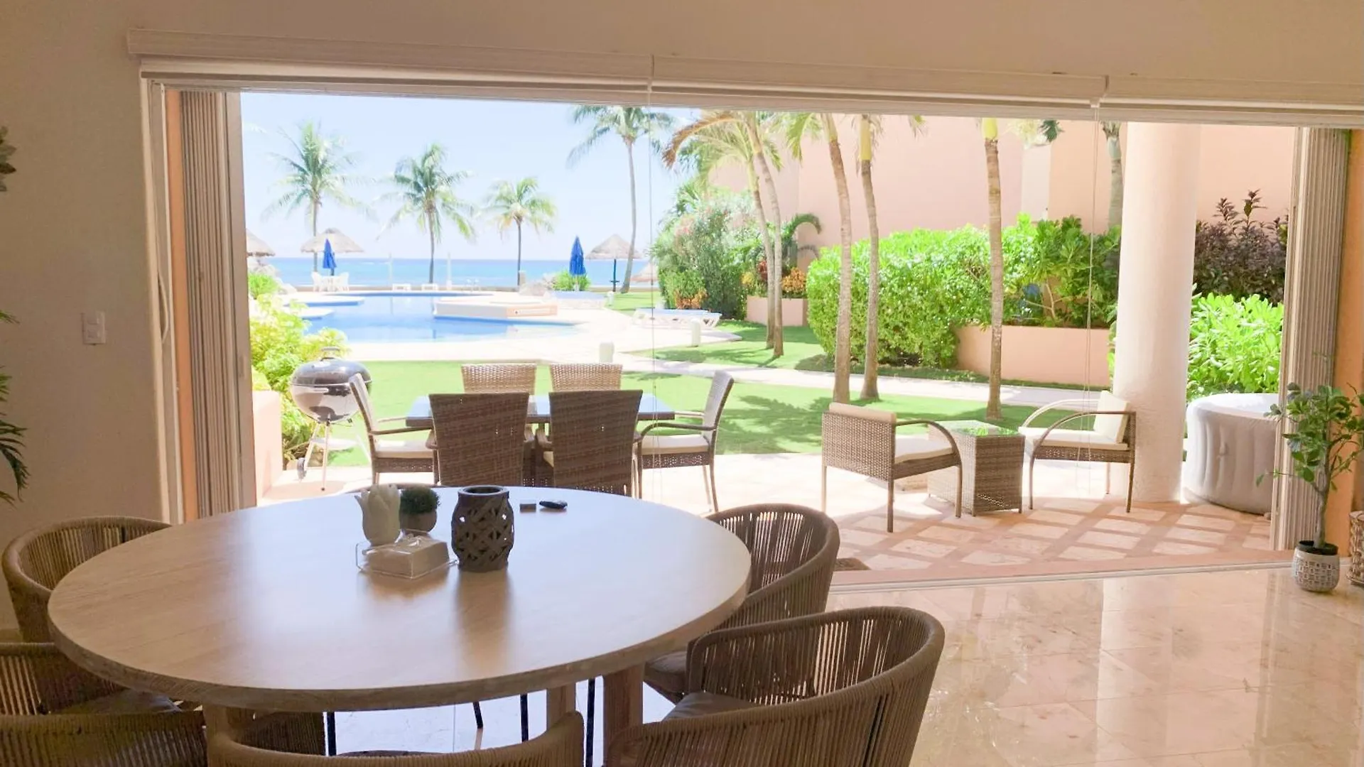 Beachfront Breathtaking Views 푸에르토 아벤투라스 아파트