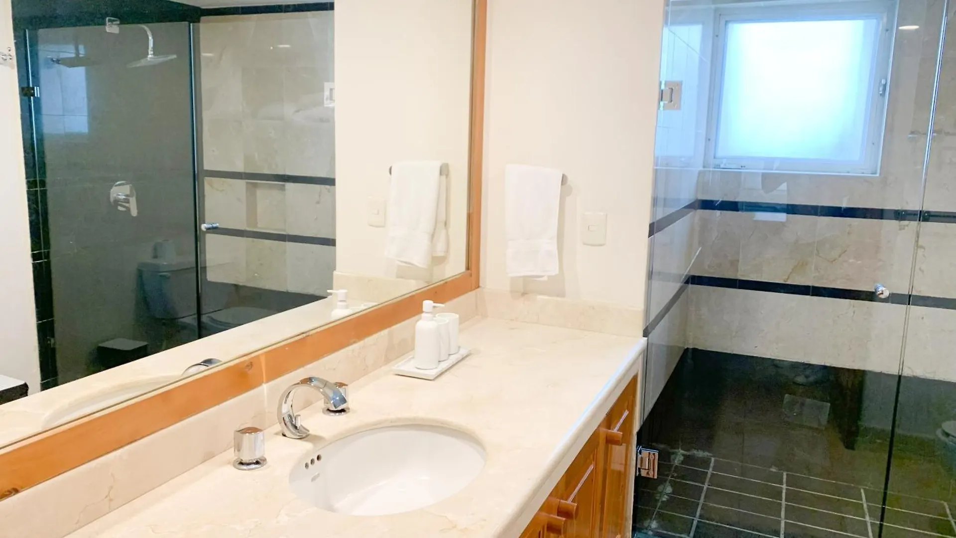 Apartamento Beachfront Breathtaking Views Puerto Aventuras