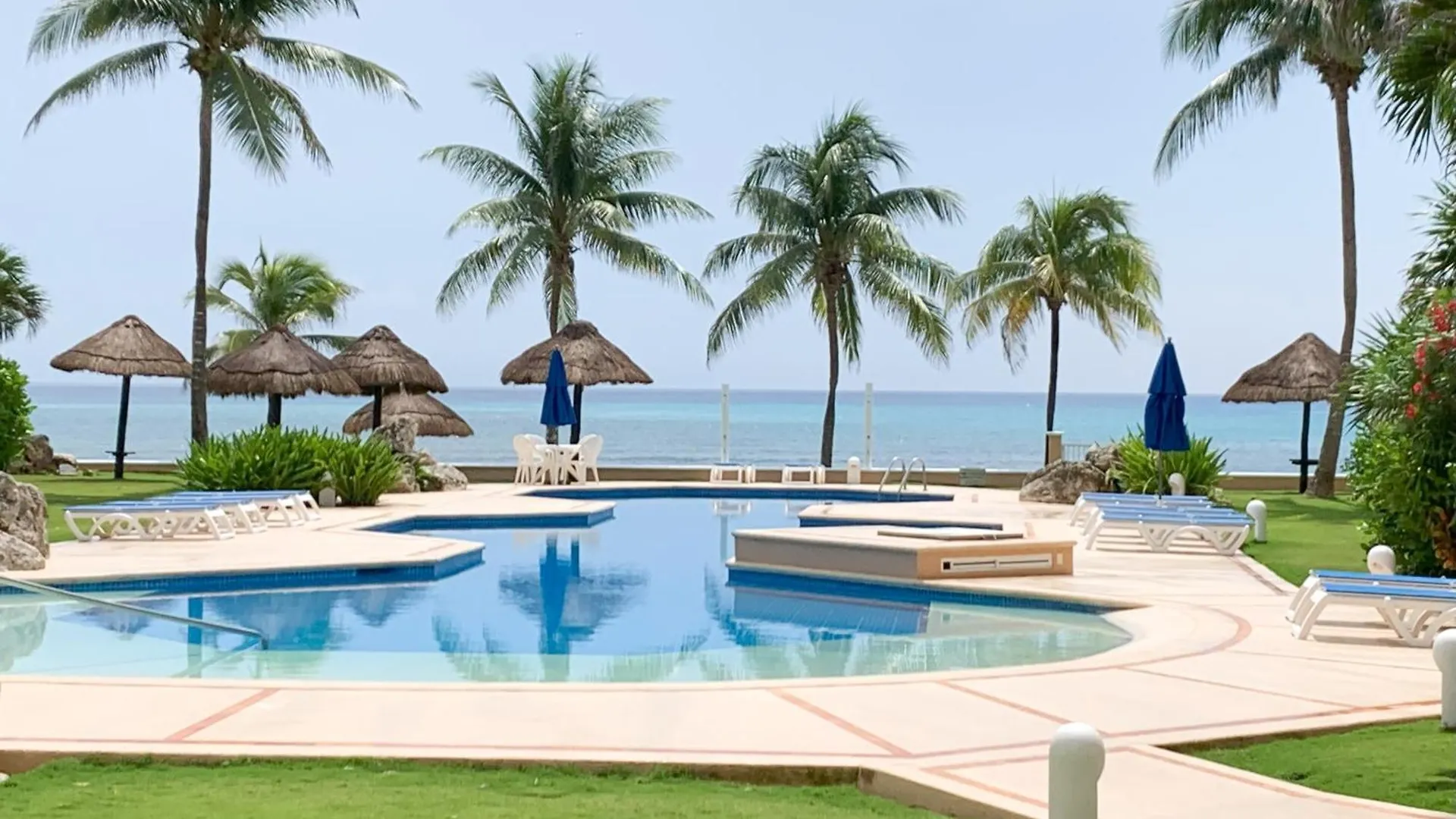 Beachfront Breathtaking Views Puerto Aventuras